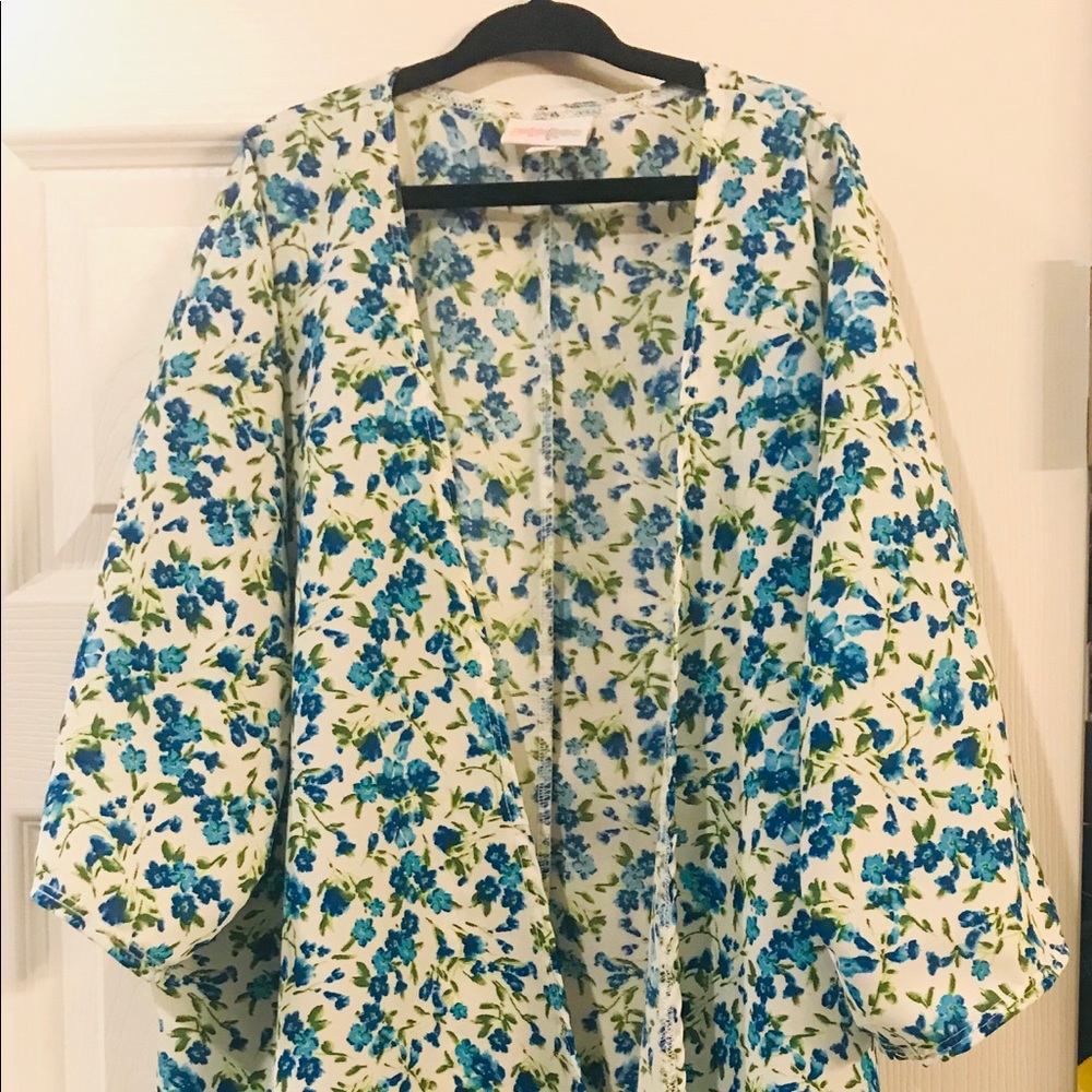 LuLaroe Bianka Kimono Cover Up